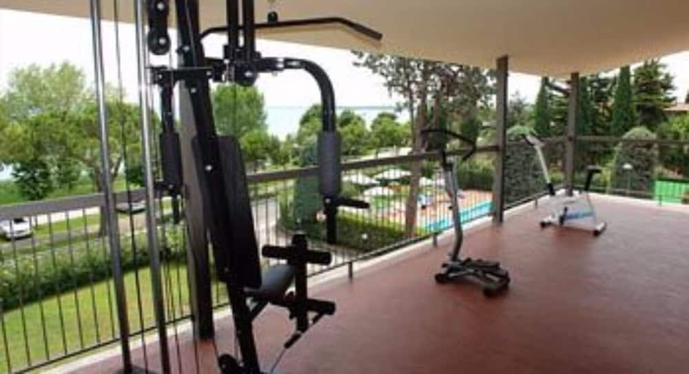 Hi Hotels Sirmione - Lakeview Pool Экстерьер фото