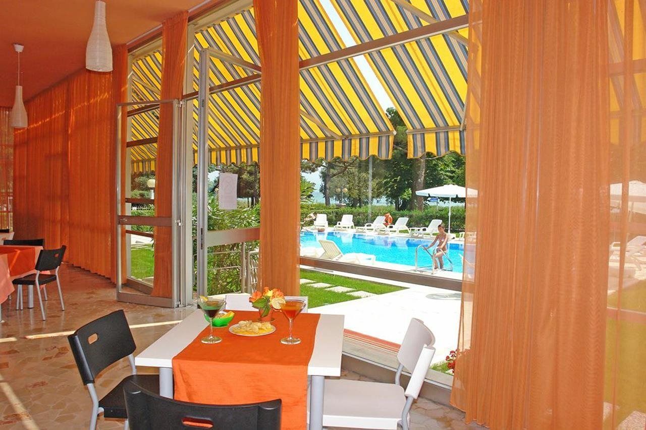 Hi Hotels Sirmione - Lakeview Pool Экстерьер фото