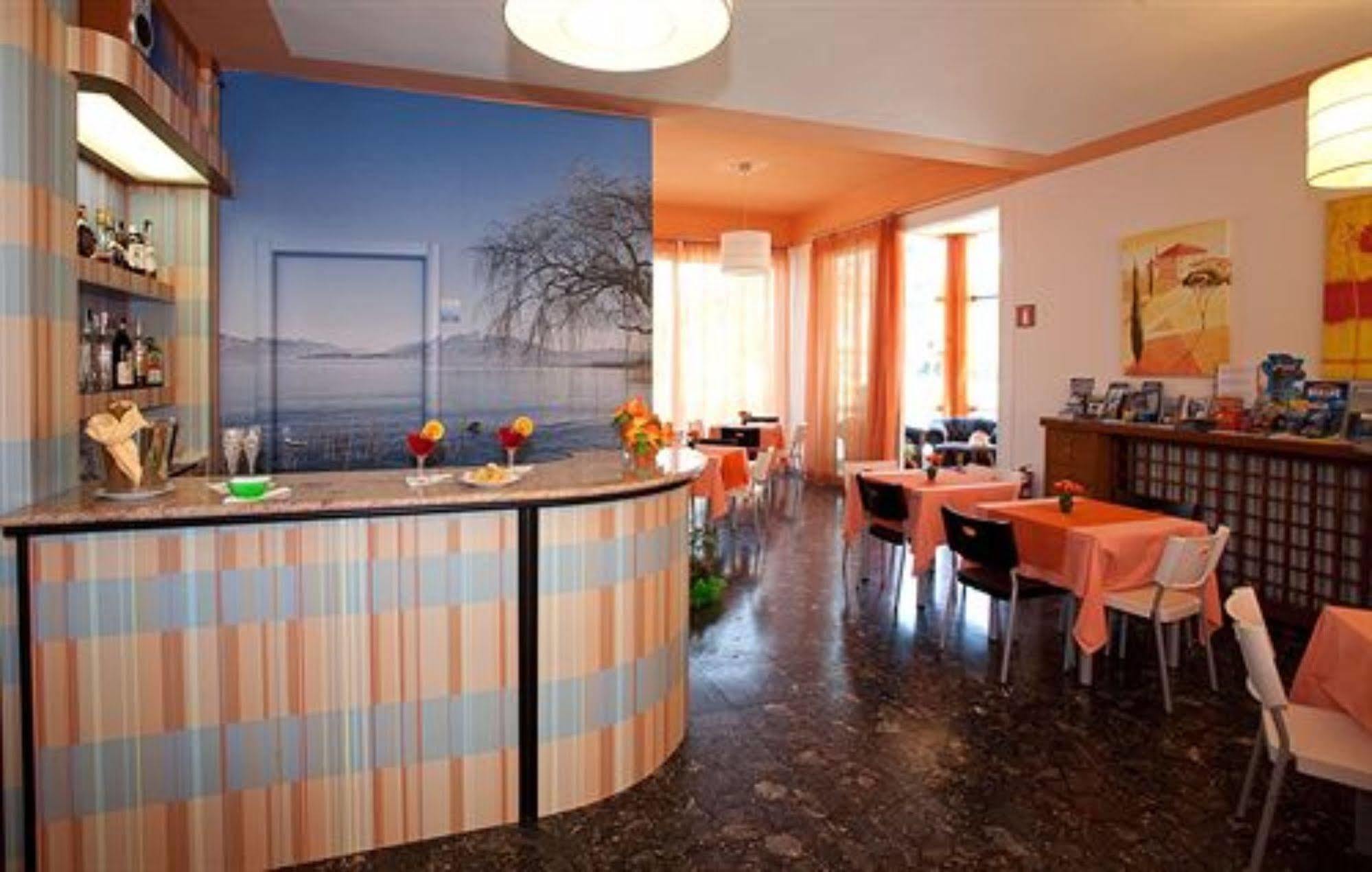 Hi Hotels Sirmione - Lakeview Pool Экстерьер фото