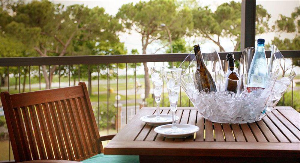 Hi Hotels Sirmione - Lakeview Pool Экстерьер фото